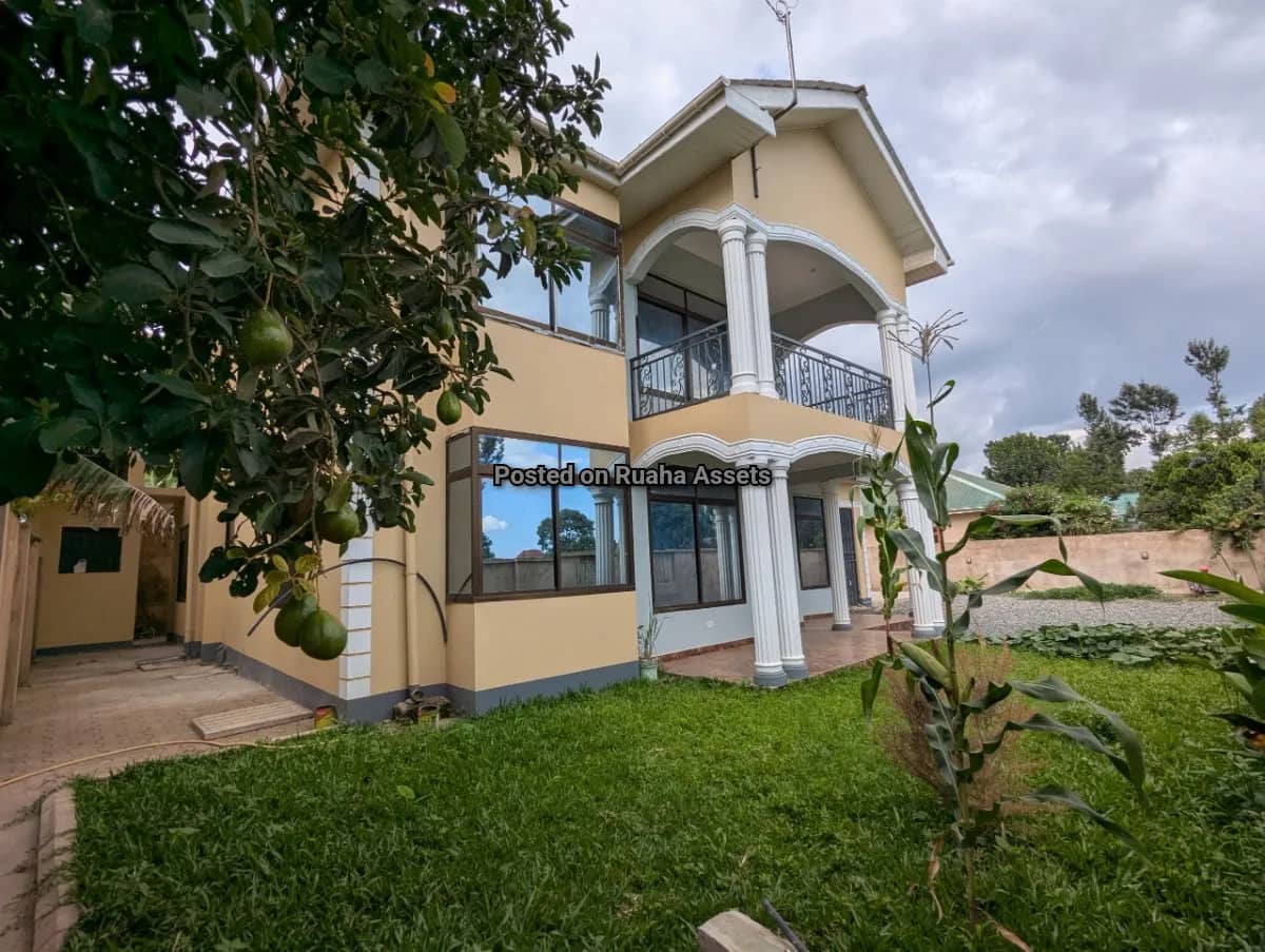 Nyumba Vyumba Vitano Inauzwa Arusha