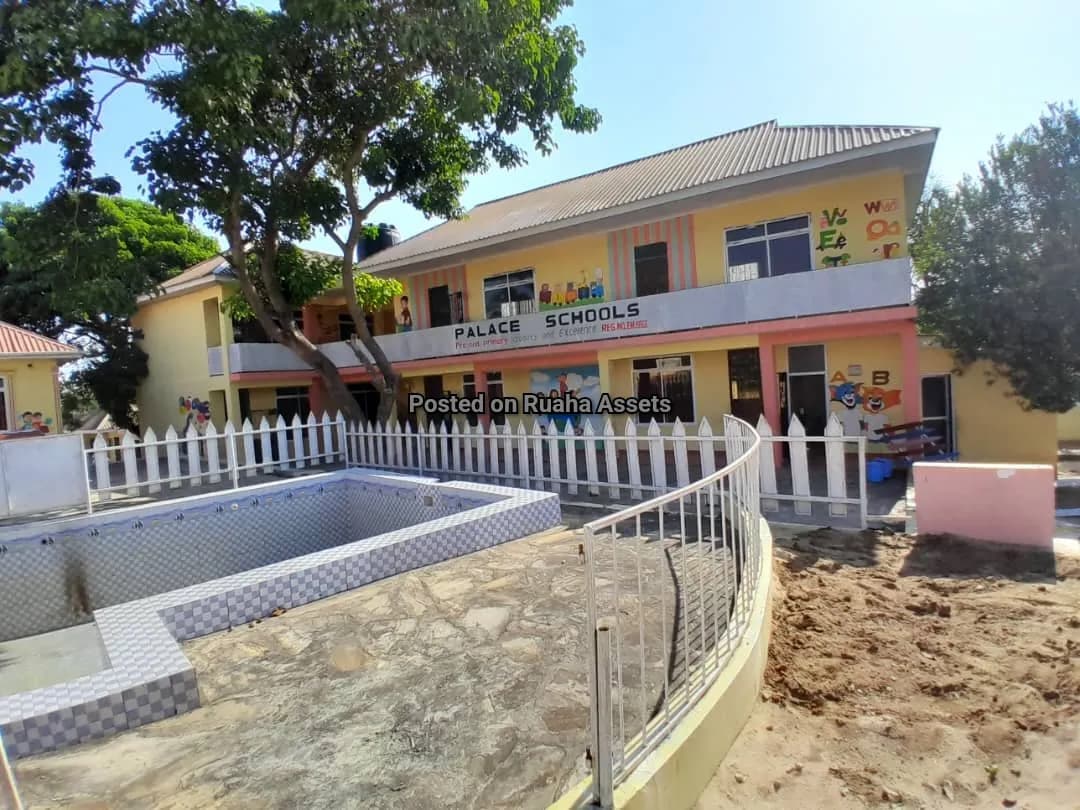 Shule Nzuri ya Kisasa Inauzwa Madale