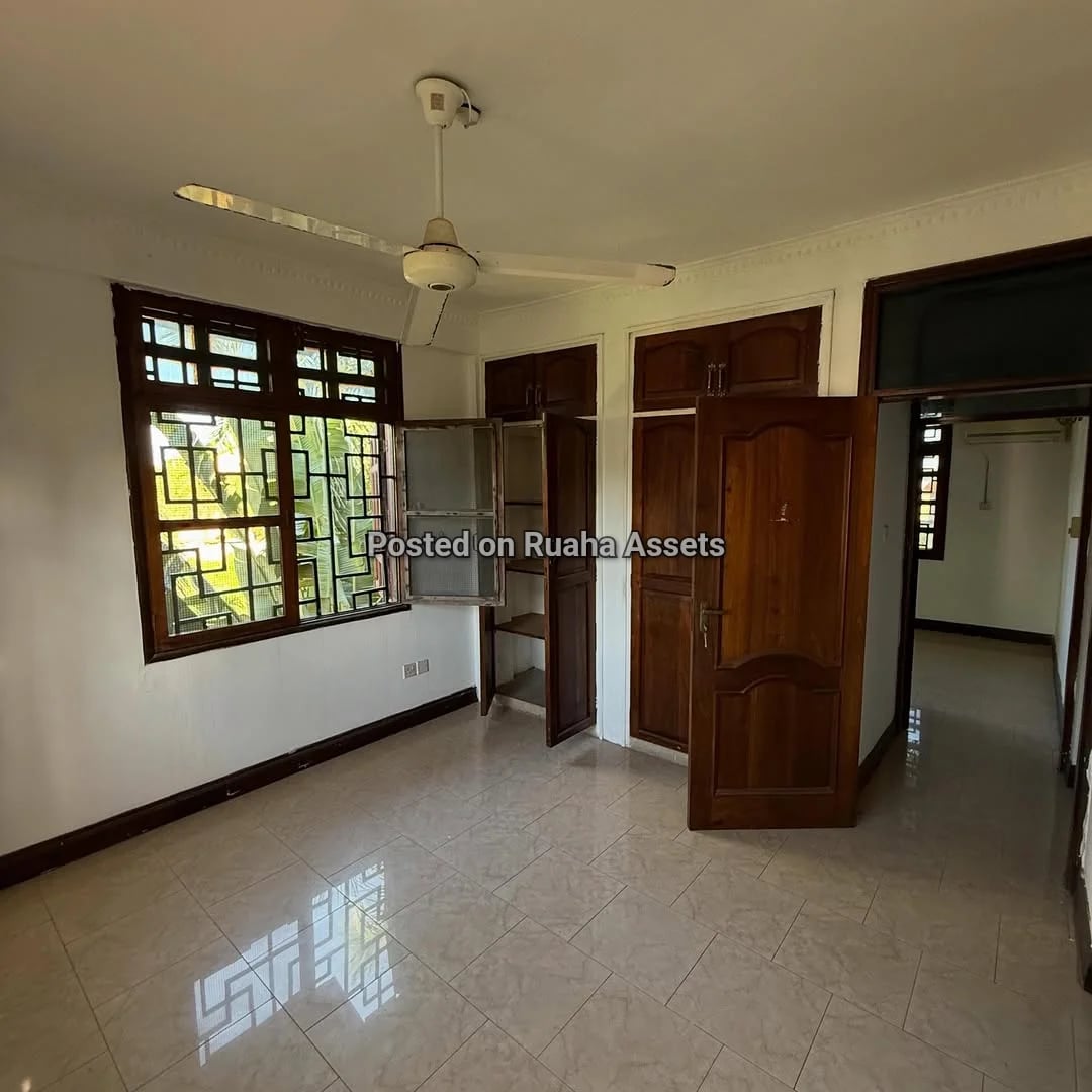 Unfurnished 3 bedrooms masaki for rent image 7
