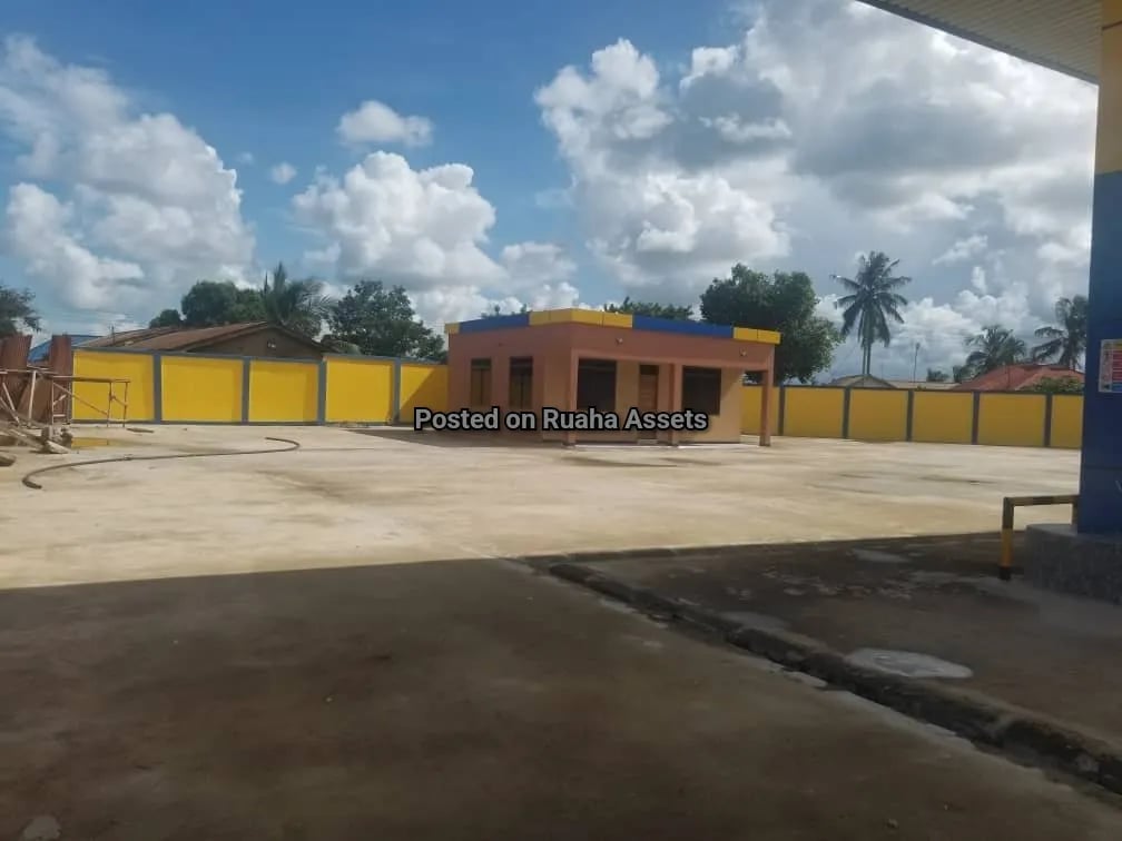 Petrol Station Mpya Inauzwa Banana Ukonga image 5