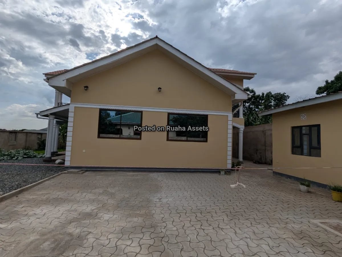 Nyumba Vyumba Vitano Inauzwa Arusha image 18