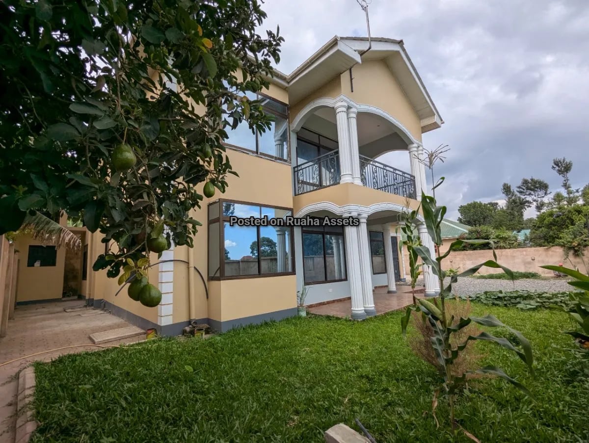 Nyumba Vyumba Vitano Inauzwa Arusha image 1