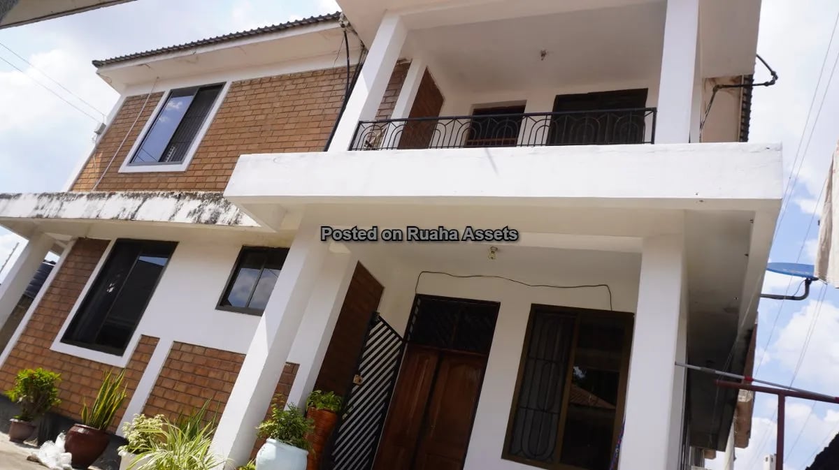 Nyumba kubwa na Ghorofa kwa Pamoja Zinauzwa  image 5