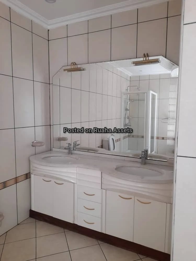 Maisonnette For Rent in Masaki  image 17