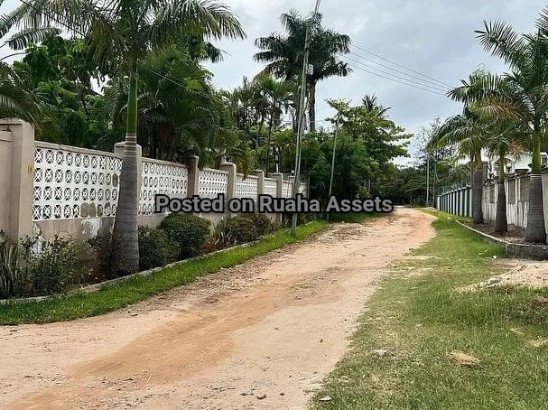 Nyumba Inauzwa Mbezi Beach image 8