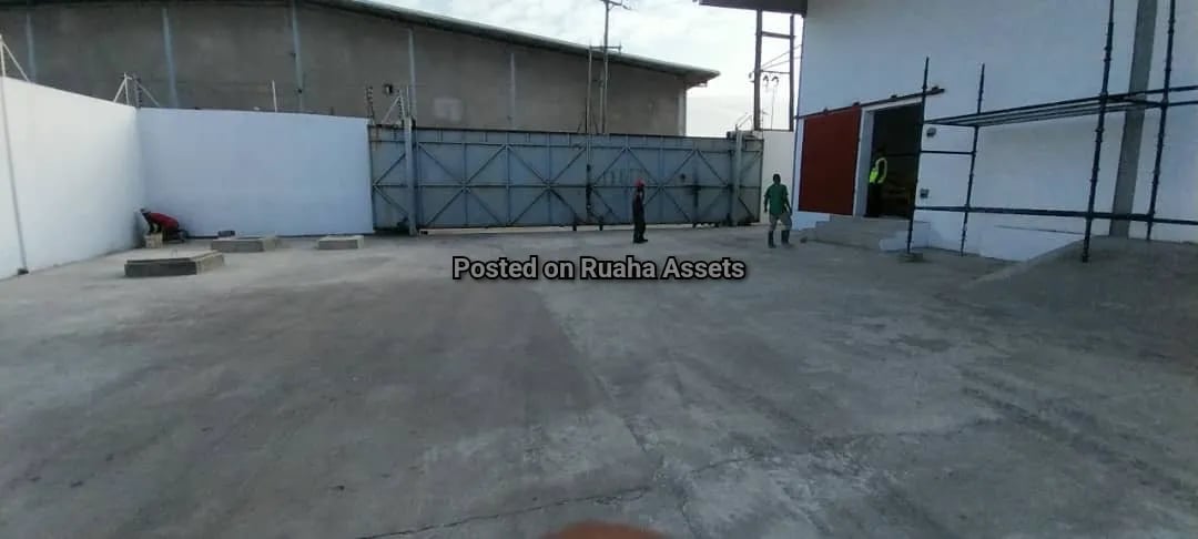 Warehouse for lease along Nyerere road. image 3