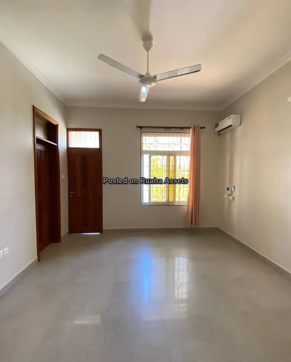 One storey - house for rent image 9