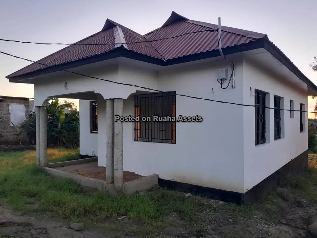 A Dazzling and Unoccupied House For Sale image 10