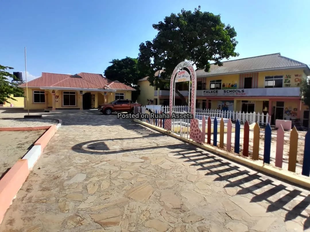 Shule Nzuri ya Kisasa Inauzwa Madale image 14