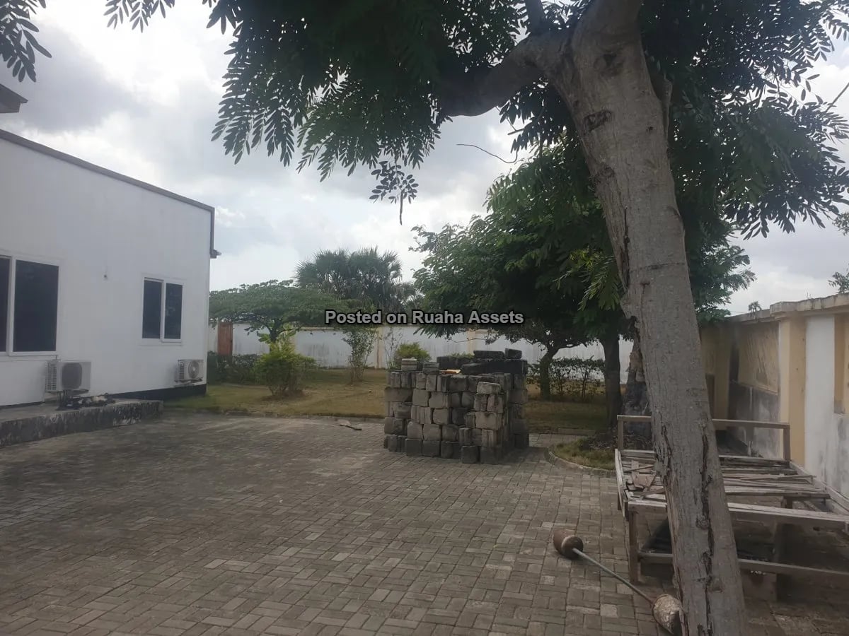 Nyumba Inauzwa Mapinga image 3