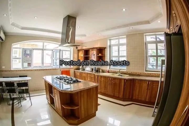 5 Bedroom Villa for Sale at Mikocheni image 7