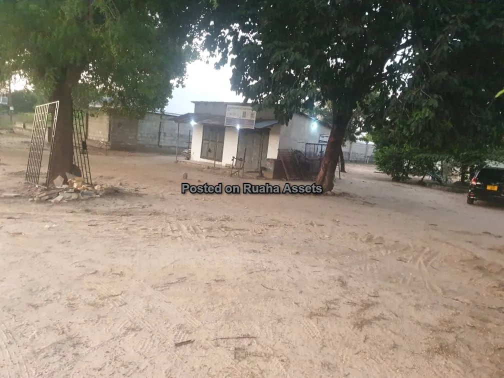 Plot along highway for sale at Mapinga  image 9