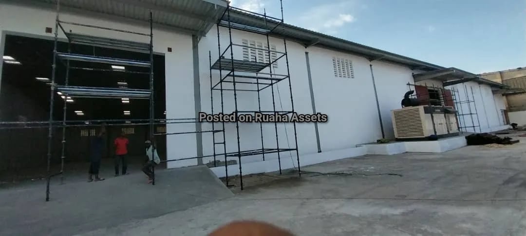 Warehouse for lease along Nyerere road. image 5