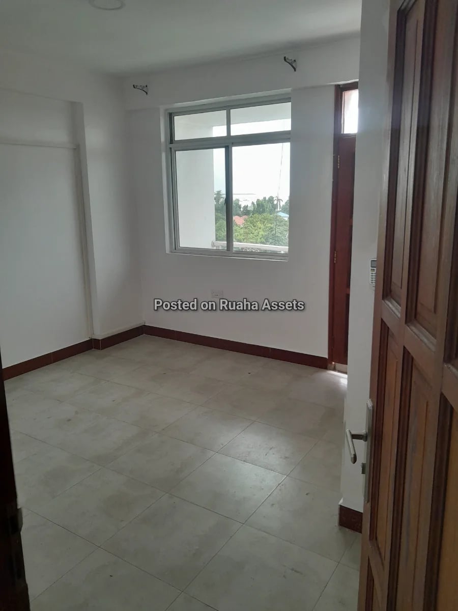 Modern 3 bedrooms apartment for rent image 7