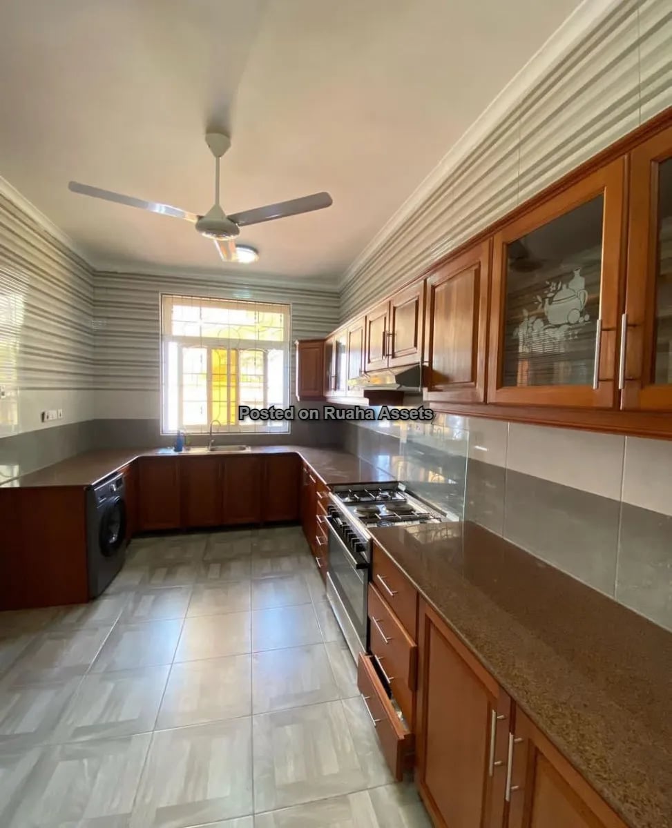 One storey - house for rent image 6