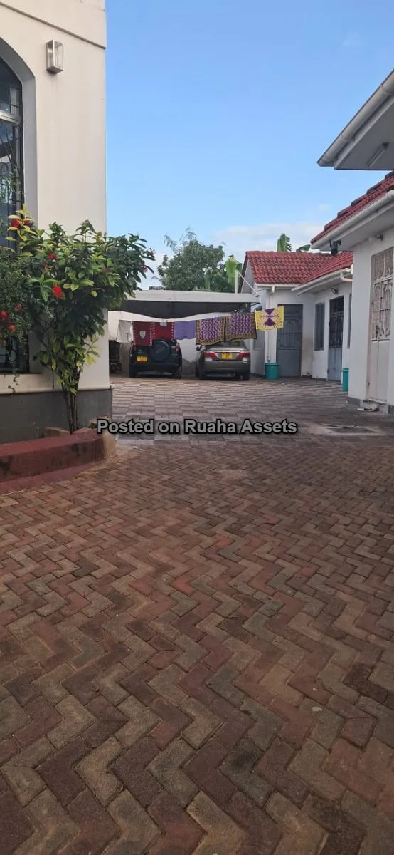 A beautiful one-storey residential house for sale at Tegeta Namanga, along Kiboko Street. image 11