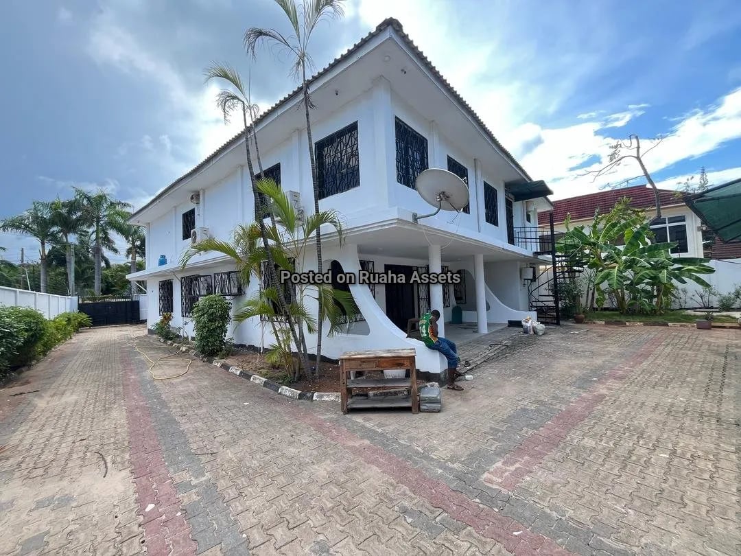 Huge House for rent at Masaki image 6