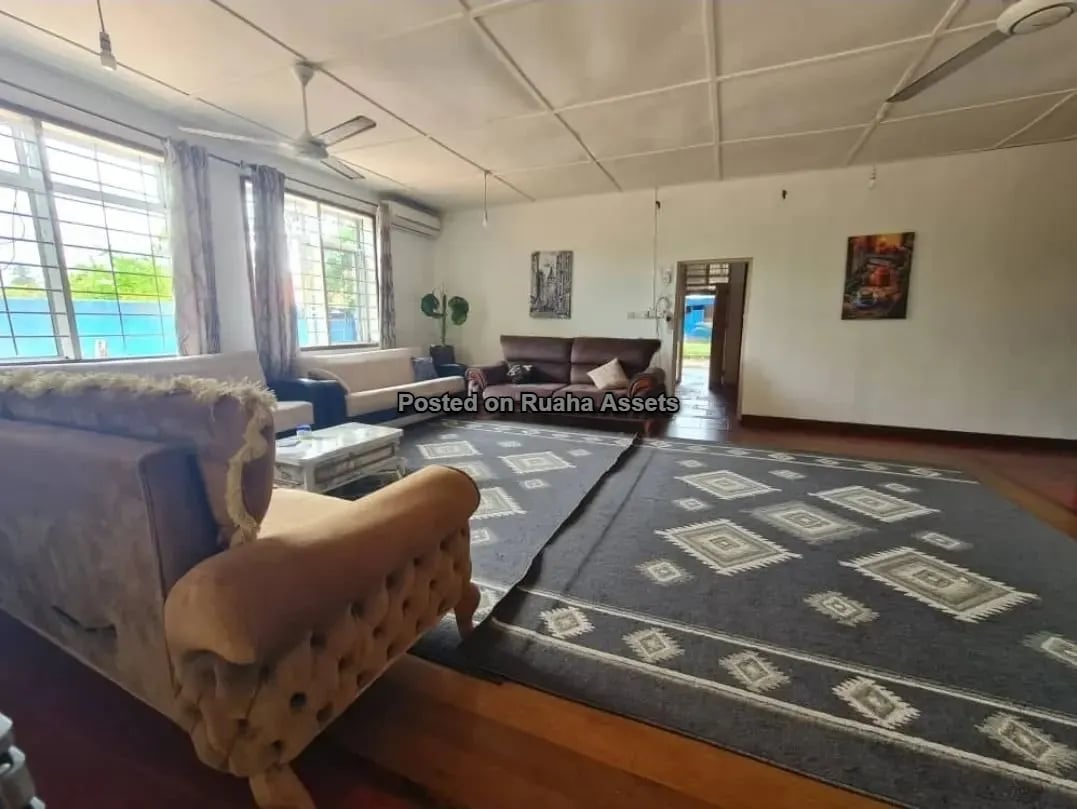 Mesmerizing Designed Two-Storey House for sale image 2