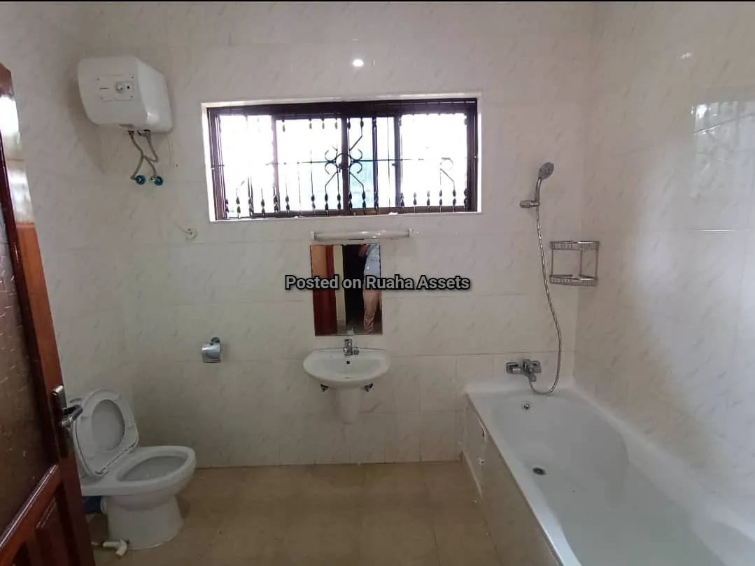 Nyumba kubwa ya kisasa inauzwa Mbezi kwa Msuguri image 15