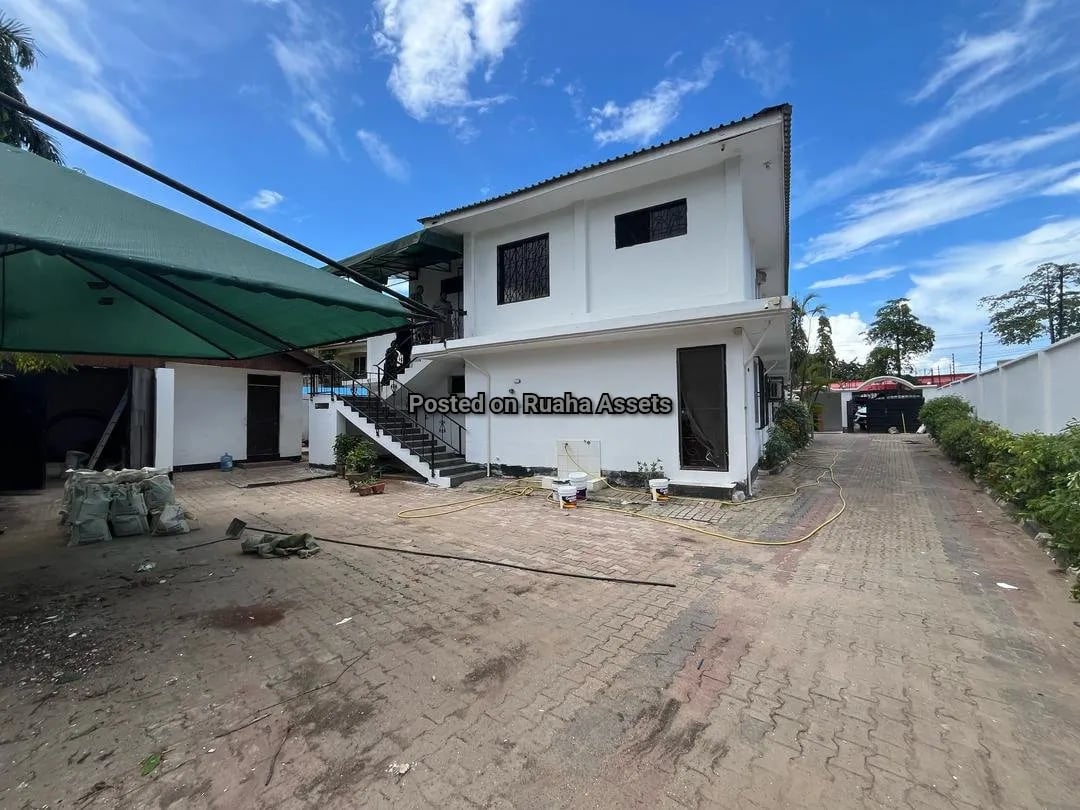 Huge House for rent at Masaki image 2