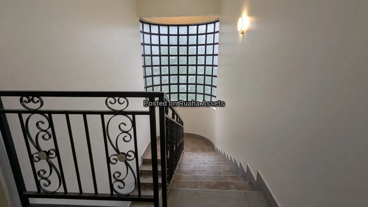 Nyumba Vyumba Vitano Inauzwa Arusha image 16