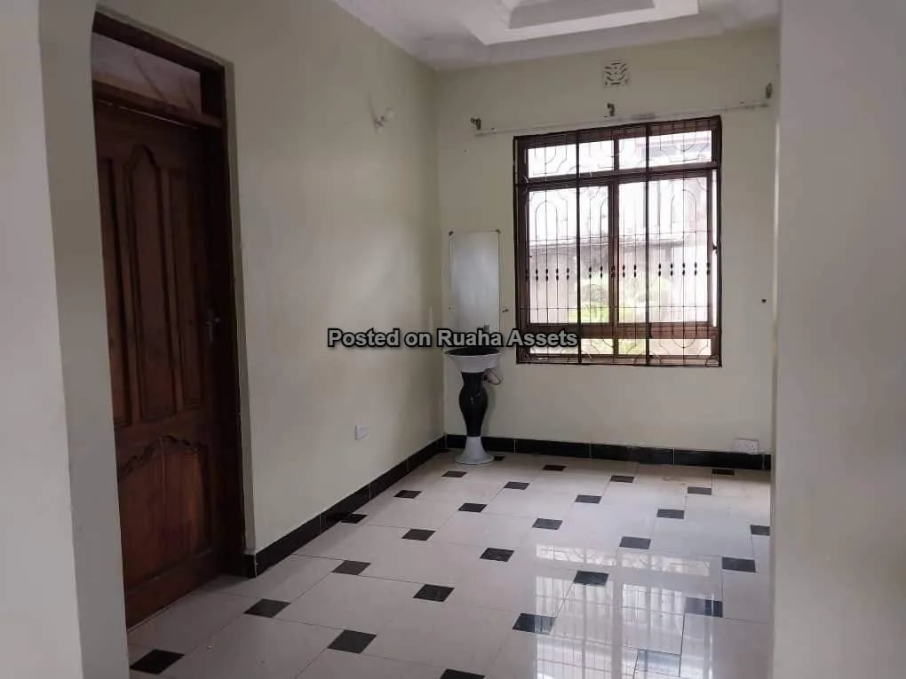 A Stunning House for Sale image 4