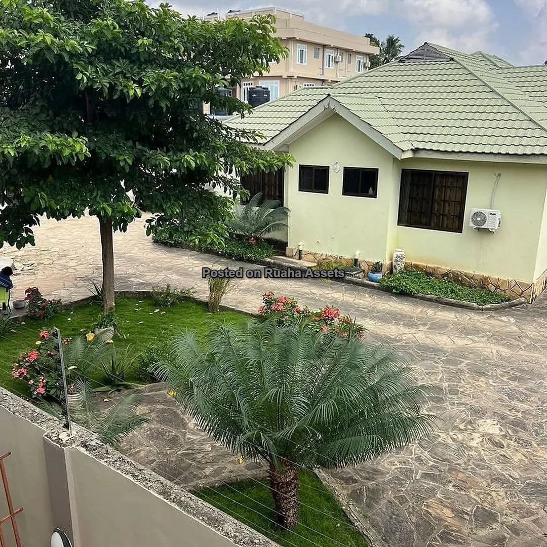 Big House for sale at Mbezi Beach image 4