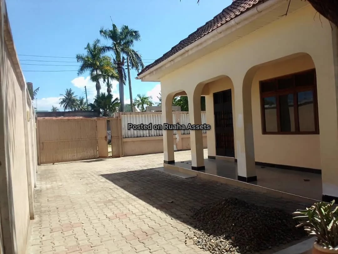 Nyumba Vyumba Vitatu inauzwa Mbezi Beach image 3