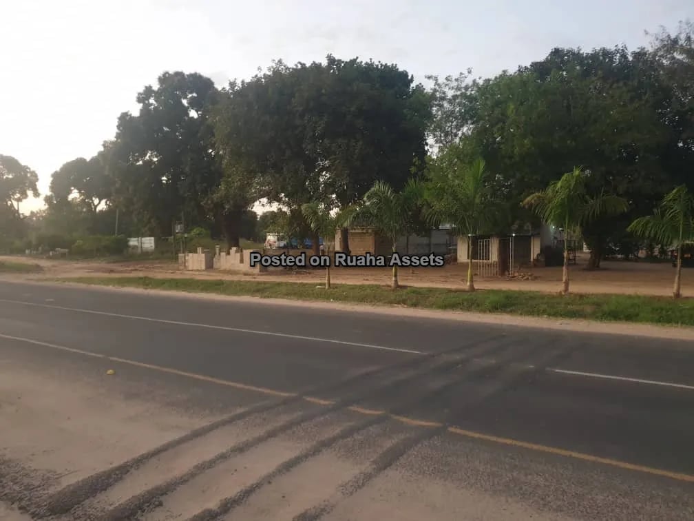 Plot along highway for sale at Mapinga  image 4