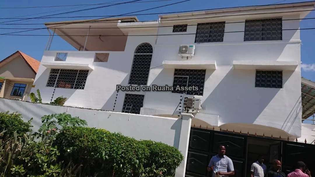 Unfurnished House for rent at Oysterbay, Dar es Salaam image 3