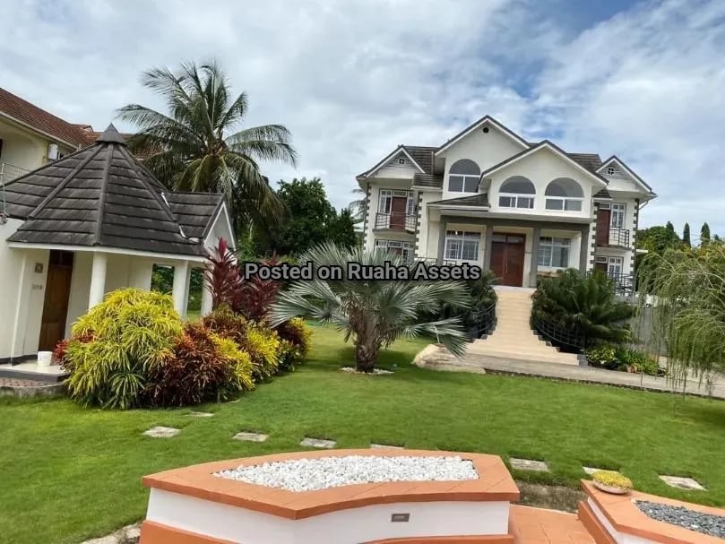 Mansion on Sale at SalaSala image 5