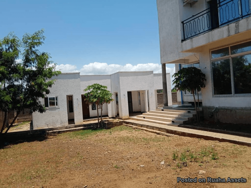 Modern House for Sale at Bunju Beach image 5