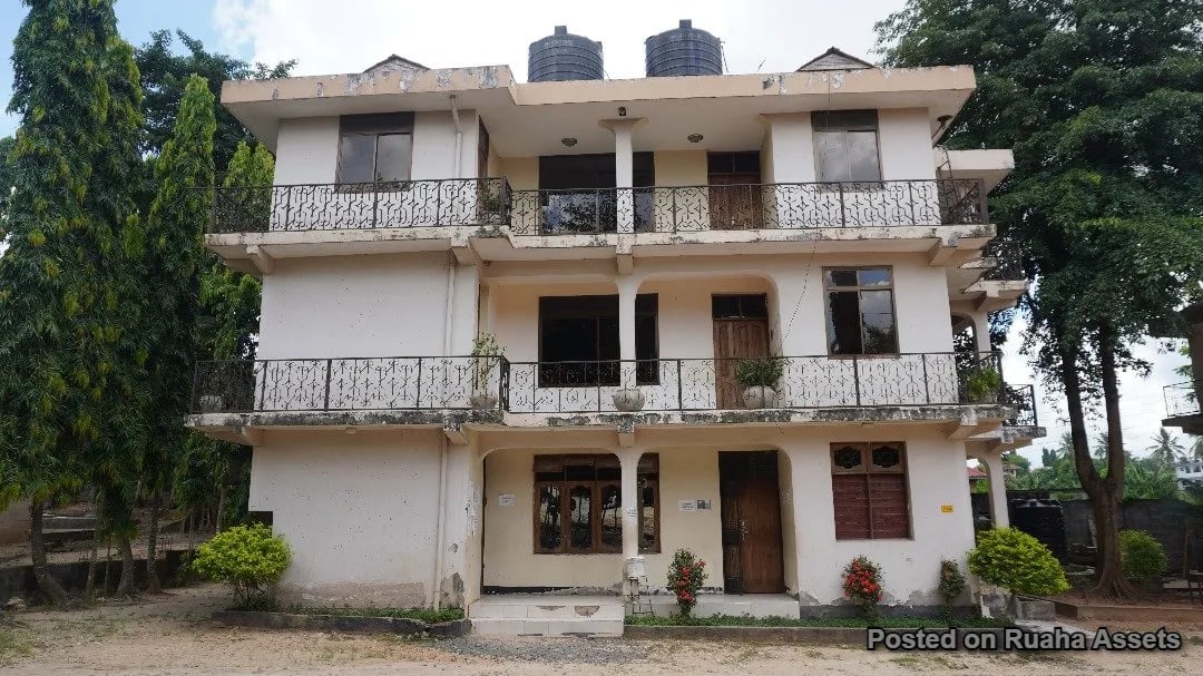 Jengo la Biashara Ghorofa Mbili linauzwa Kimara Suka image 5