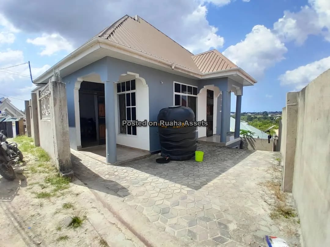 A Large Residential House with Underground Floor for sale image 2