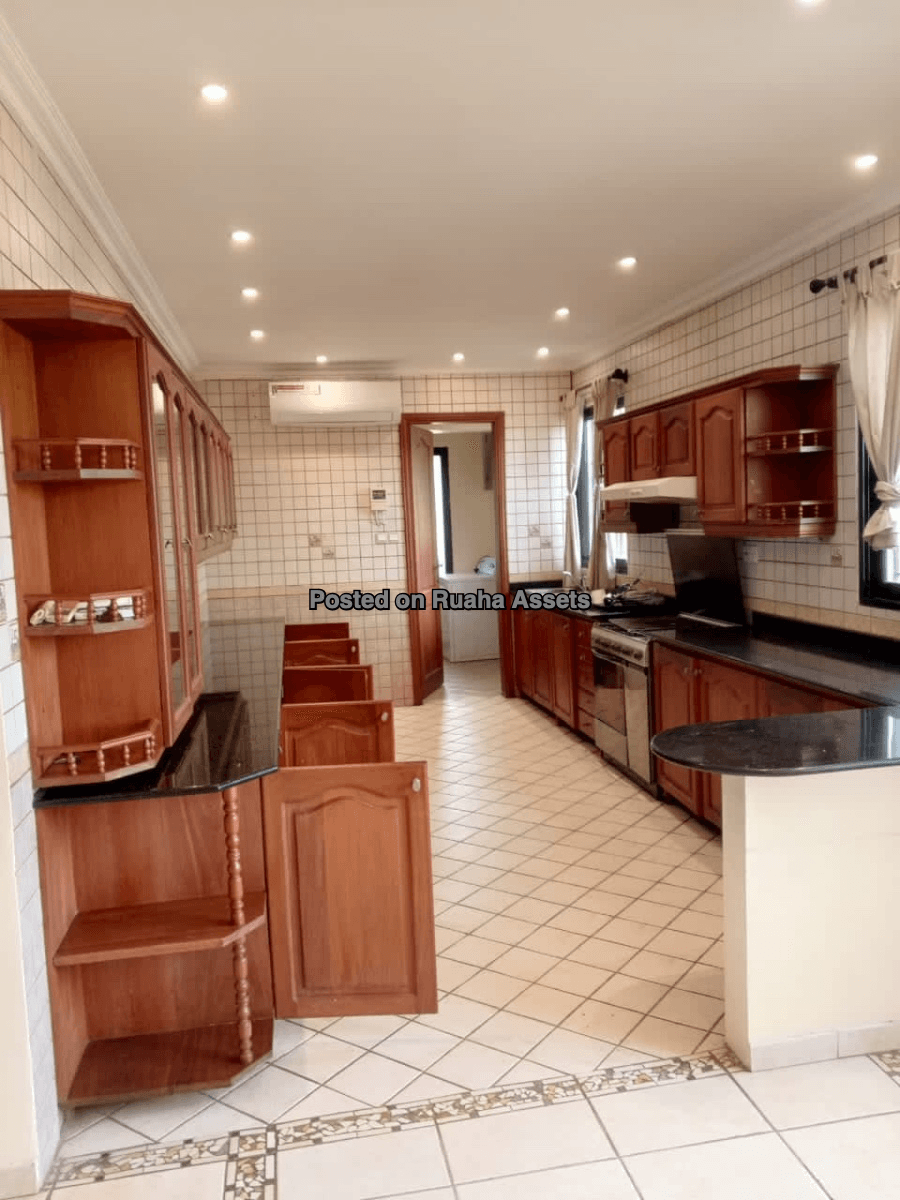Beach front House for Sale image 12