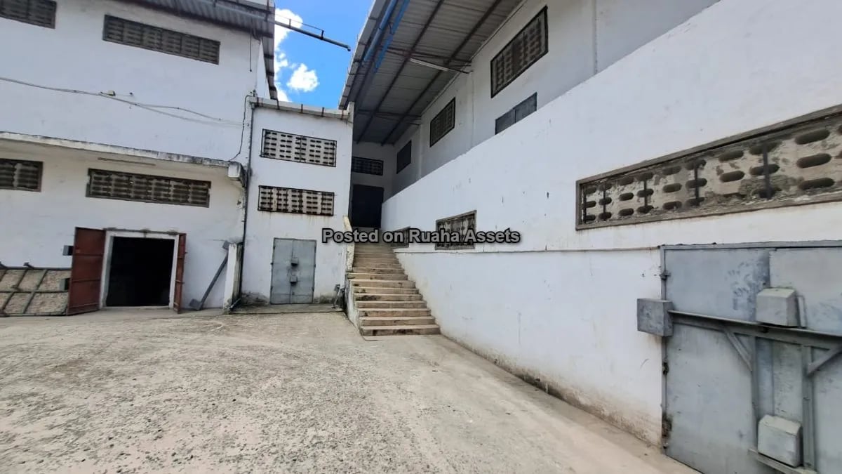 Warehouse to Let at Tazara image 1