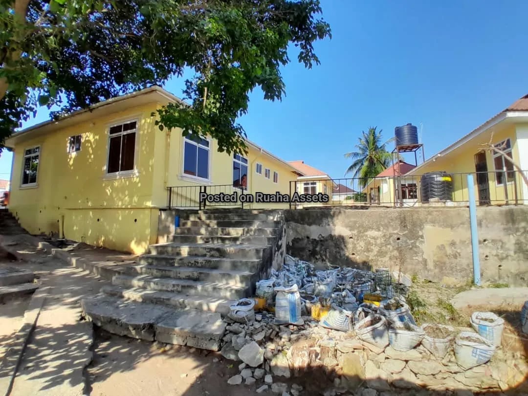 Shule Nzuri ya Kisasa Inauzwa Madale image 15