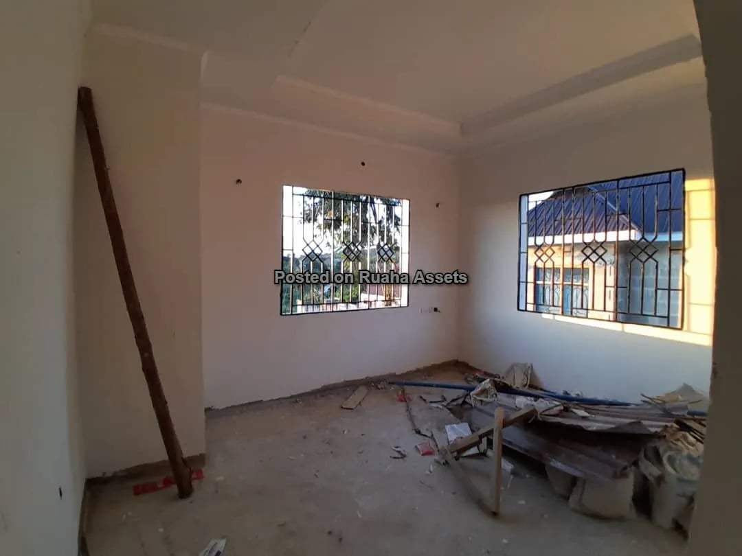 A Dazzling and Unoccupied House For Sale image 5