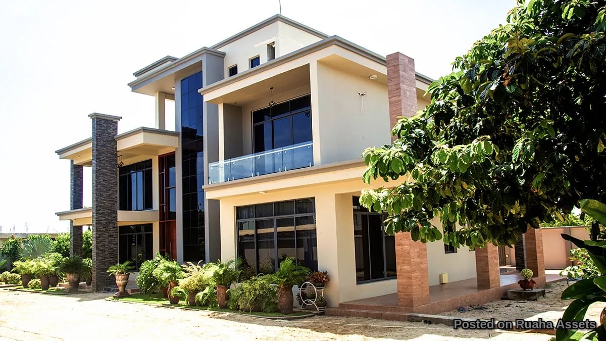 One-story living, endless possibilities image 7