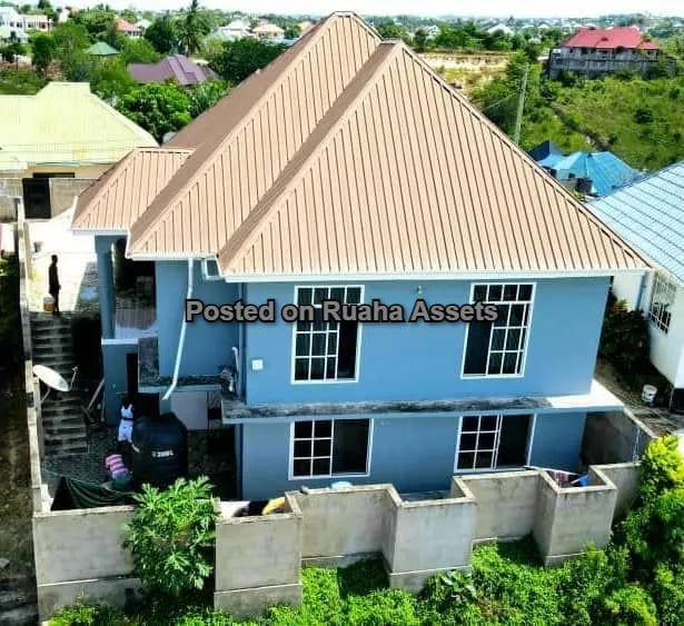 A Large Residential House with Underground Floor for sale image 3