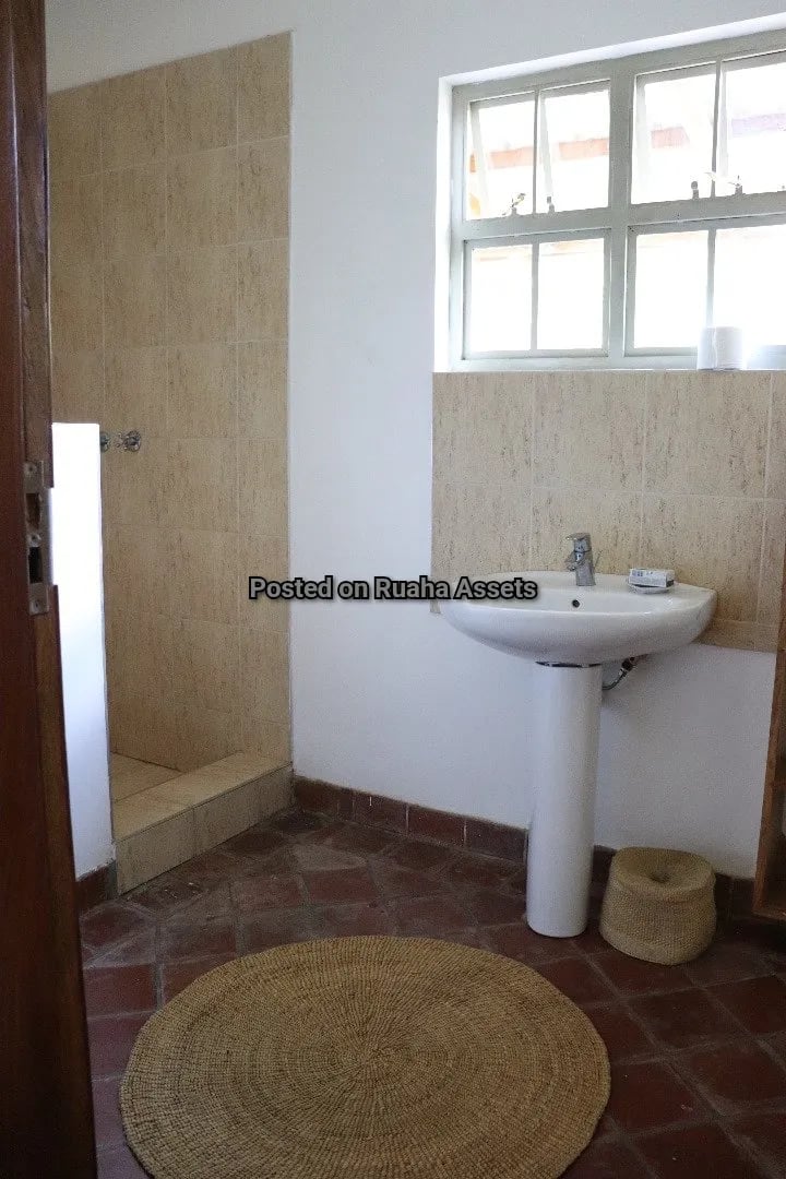 House for Sale on 15 acres for sale at Kili golf Arusha image 12