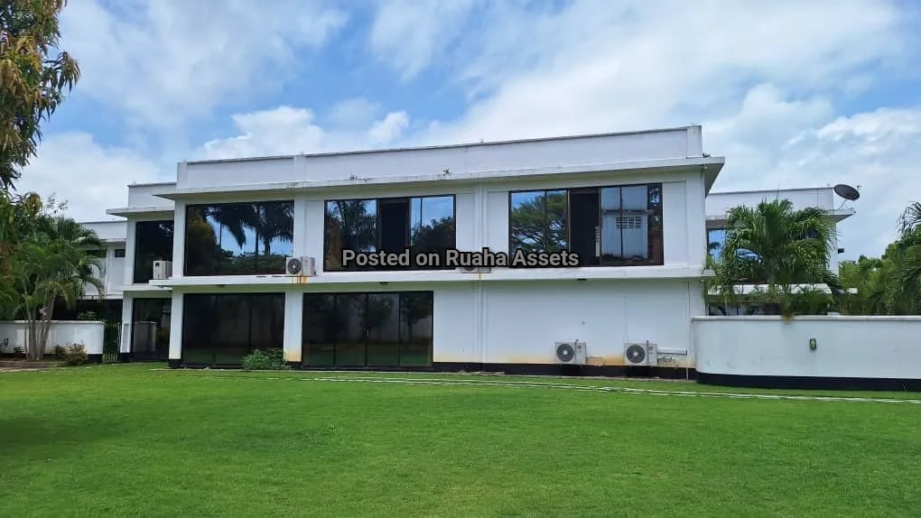 Spacious Luxury Home for Rent in Masaki image 3
