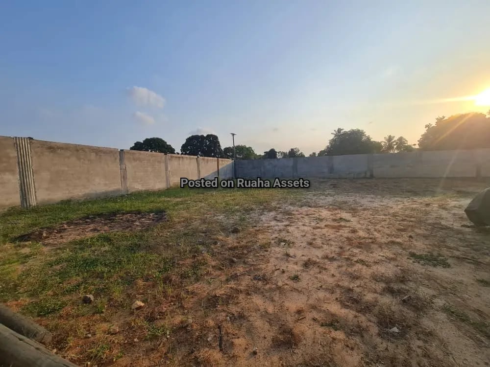 Eneo la Kiwanda Linauzwa Kibaha image 3