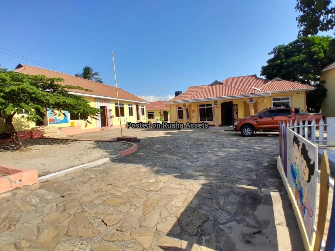 Shule Nzuri ya Kisasa Inauzwa Madale image 17