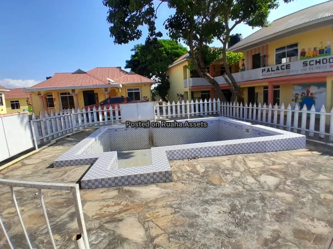 Shule Nzuri ya Kisasa Inauzwa Madale image 3