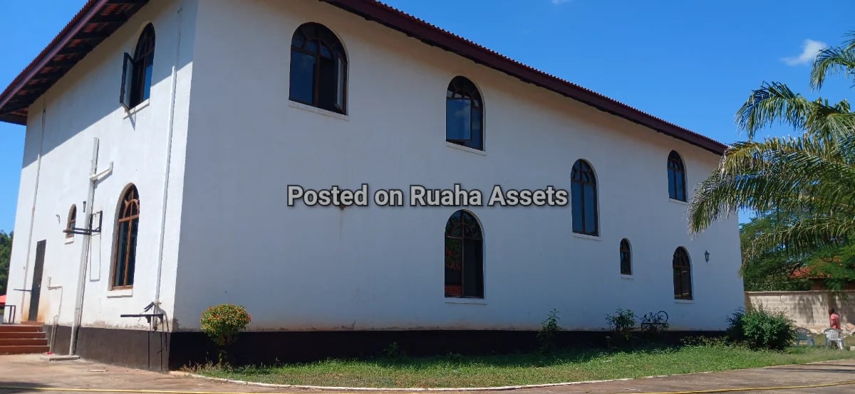 Mansion on One Acre for Sale image 6