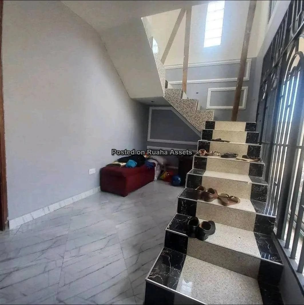 A Classic House For Sale image 7