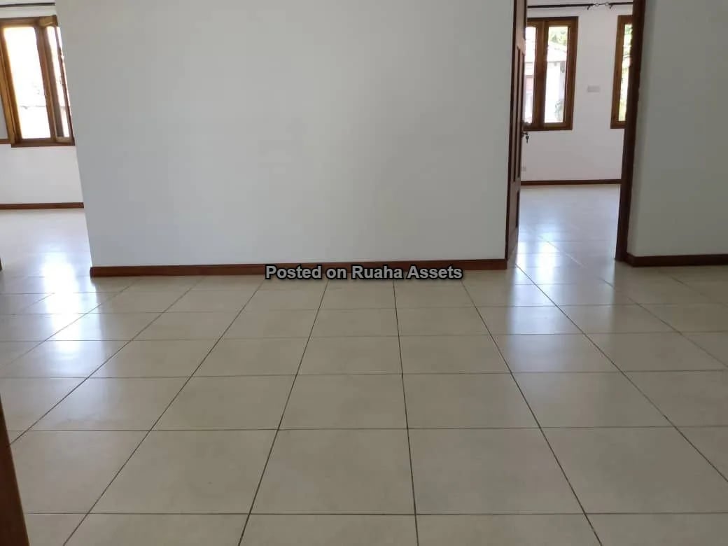 A Villa House for Sale image 4