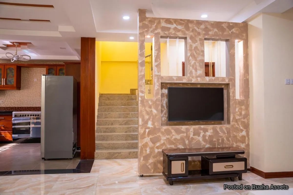 Villas for rent at Kingsway Kinondoni image 3