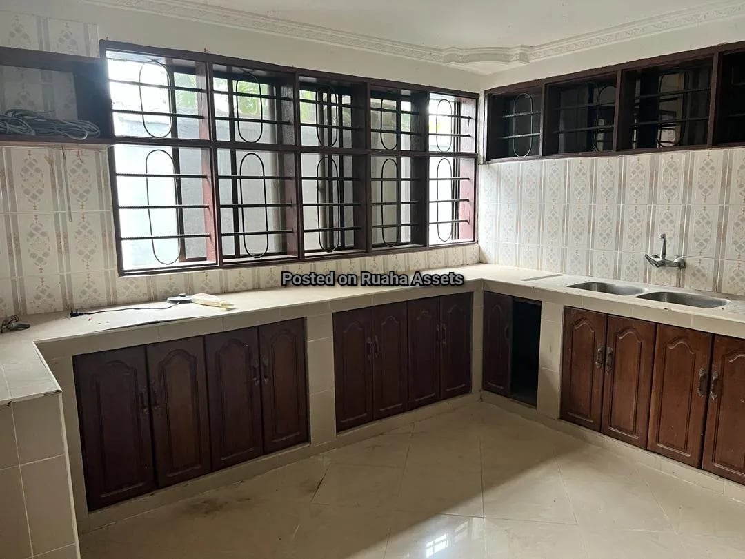 6 Bedroom flat for Rent at Mbezi Beach image 7